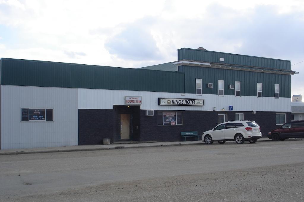 King'S Hotel & Motel By Elevate Rooms Shaunavon Luaran gambar