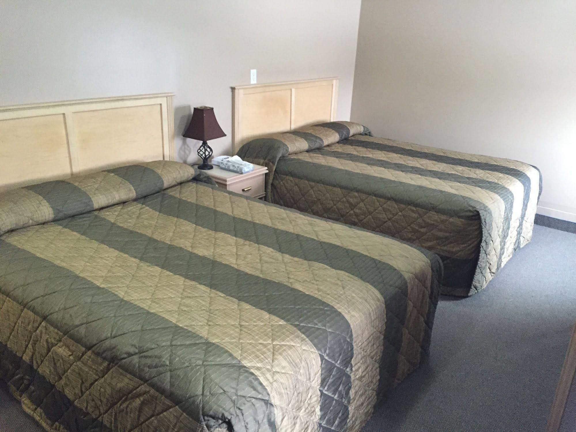 King'S Hotel & Motel By Elevate Rooms Shaunavon Luaran gambar