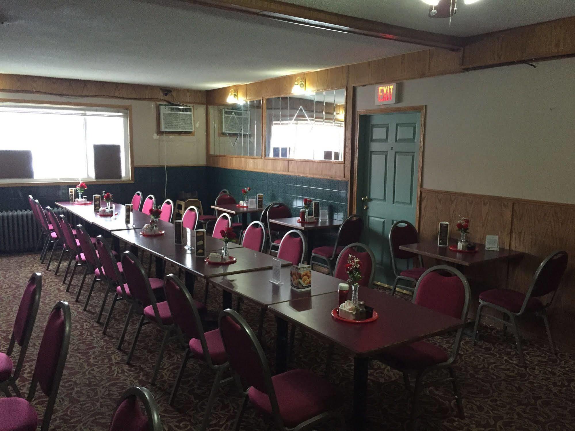 King'S Hotel & Motel By Elevate Rooms Shaunavon Luaran gambar